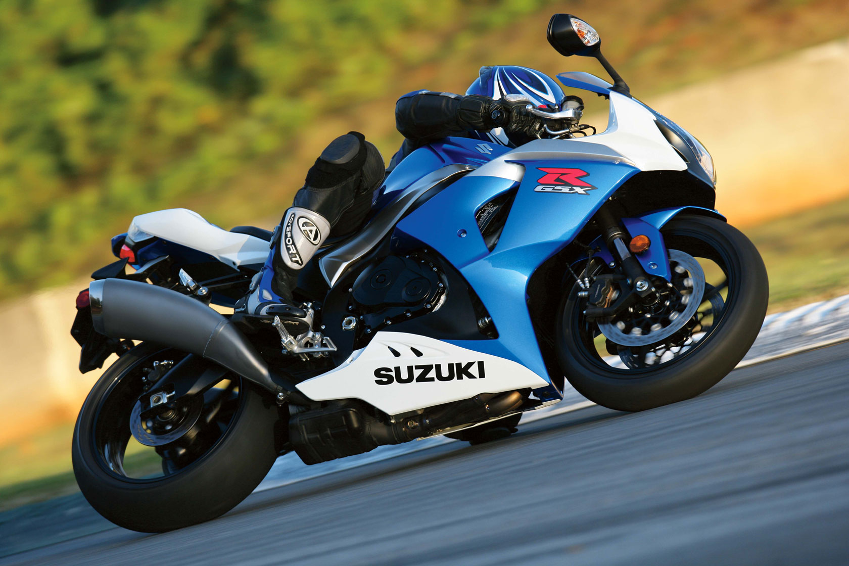 2009-Suzuki-GSX-R1000f.jpg