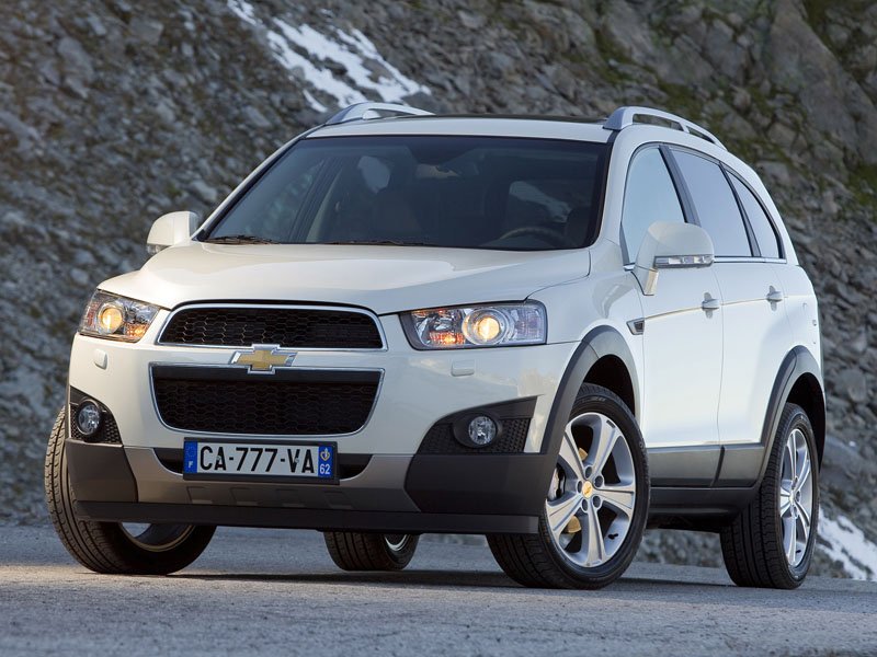 Chevrolet-Captiva-2010-foto07.jpg