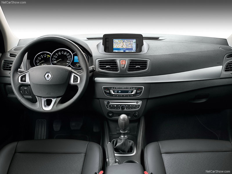 renault-fluence2010.jpg