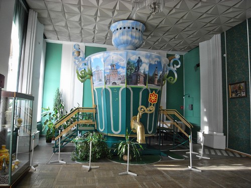 1337522721_v-odnom-iz-zalov-muzeya.jpg