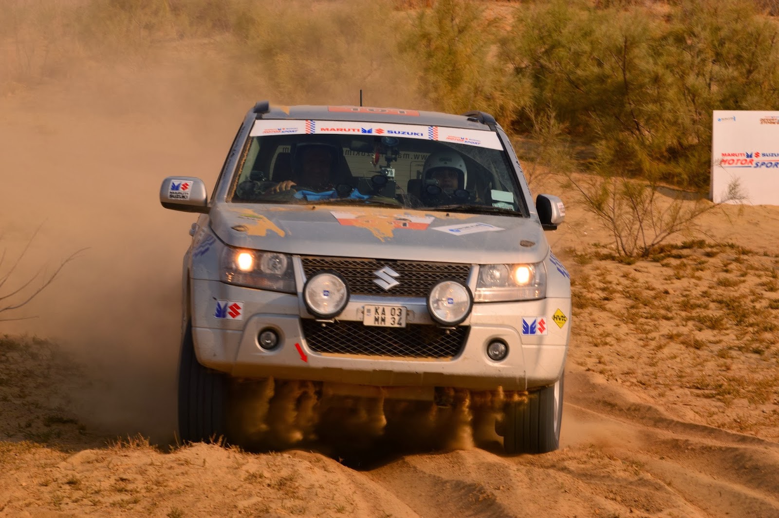 Maruti-Suzuki-flags-off-14th-Desert-Storm-Rally.jpg