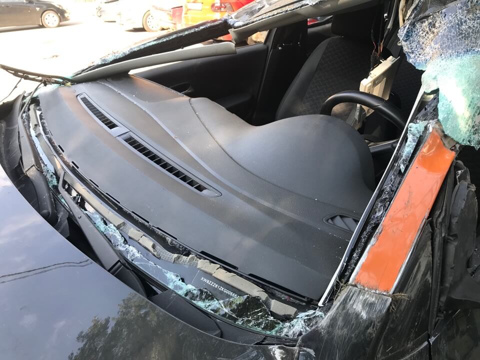 carsharing-crash-3.jpg