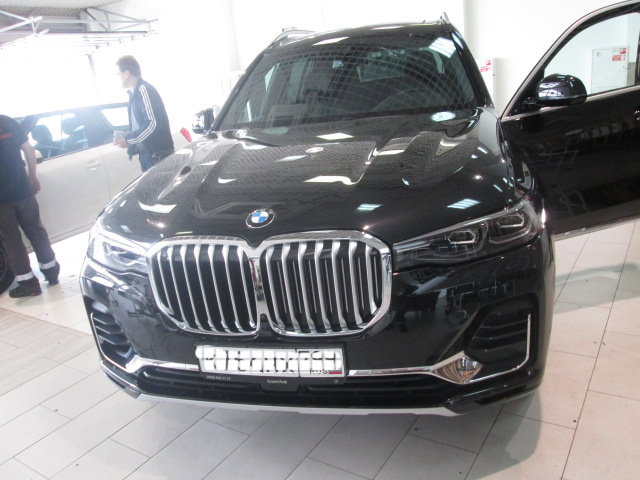 bmw-01.jpg