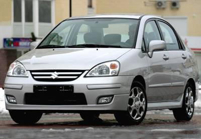 2005 Suzuki Liana Sedan 2.jpg