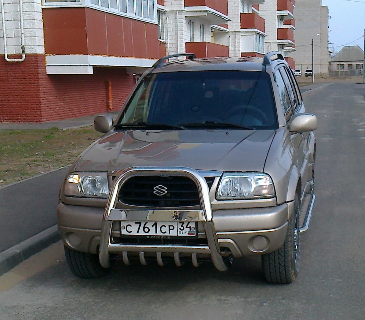 Сузуки гранд витара 1998 2005. Suzuki Grand Vitara 2004 кенгурятник. Кенгурин Сузуки Гранд Витара 1998-2005. Кенгурятник Suzuki Grand Vitara 1. Кенгурин Сузуки Гранд Витара.