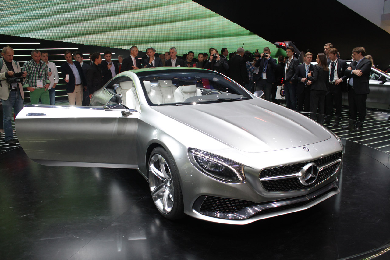 2013-Mercedes-Concept-S-Class-Coupe-Concept-11.jpg