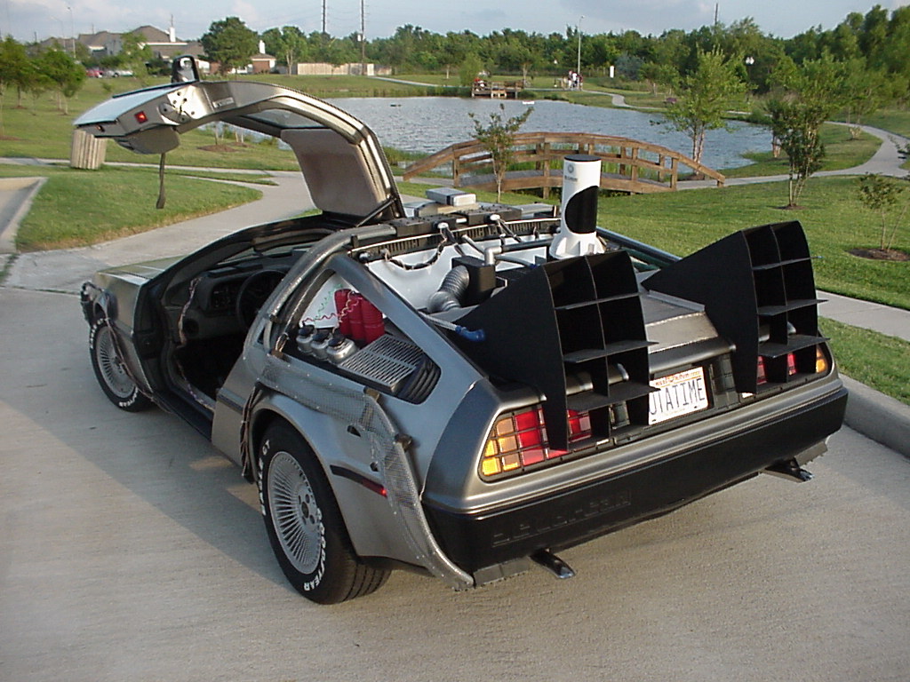 1983_delorean_dmc-12-pic-38289.jpeg