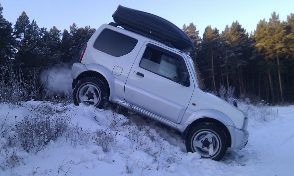 Suzuki Jimny 1.jpg