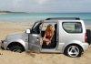 beach_girl_car_stuck_016.jpg